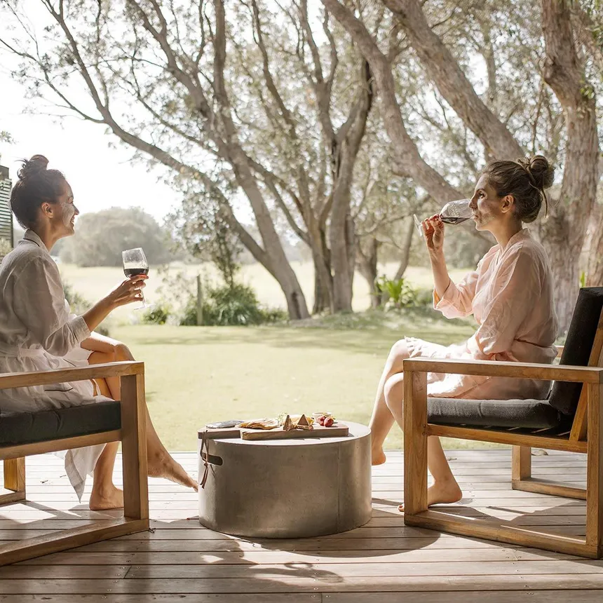 Chile's Coastal Retreats for Overworked Professionals: Where to Unwind and Disconnect